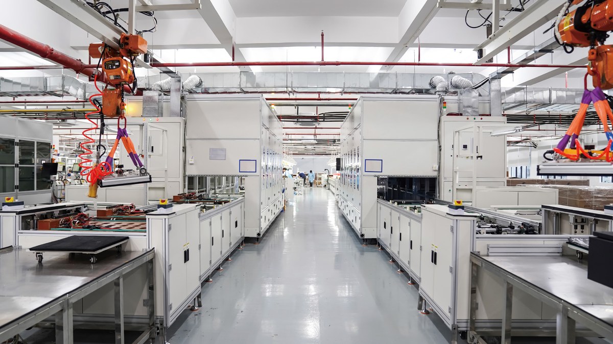 Large containerized ESS 500kW 2MWh factory deployment